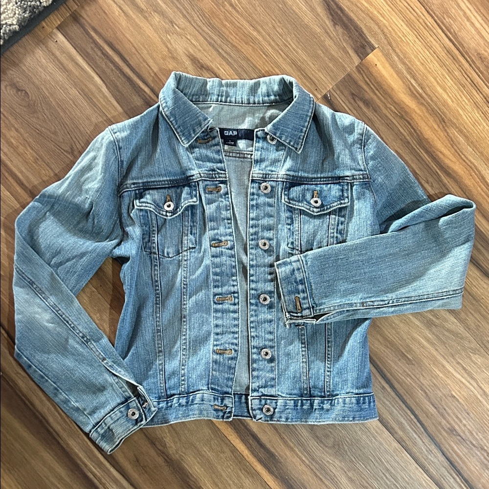 GAP Women's Classic Blue Jean Jacket - Picture 1 of 5